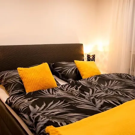 Schoene 2-zimmerwhg 2-4 Personen, Gut Angebunden 아파트