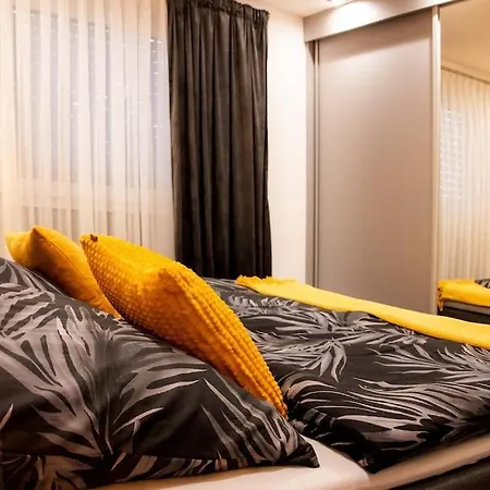 Schoene 2-zimmerwhg 2-4 Personen, Gut Angebunden Apartman Baden-Baden